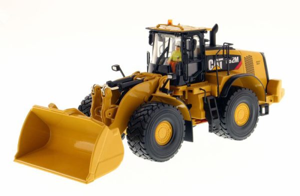Cat 982M Wheel Loader Scale: 1/50